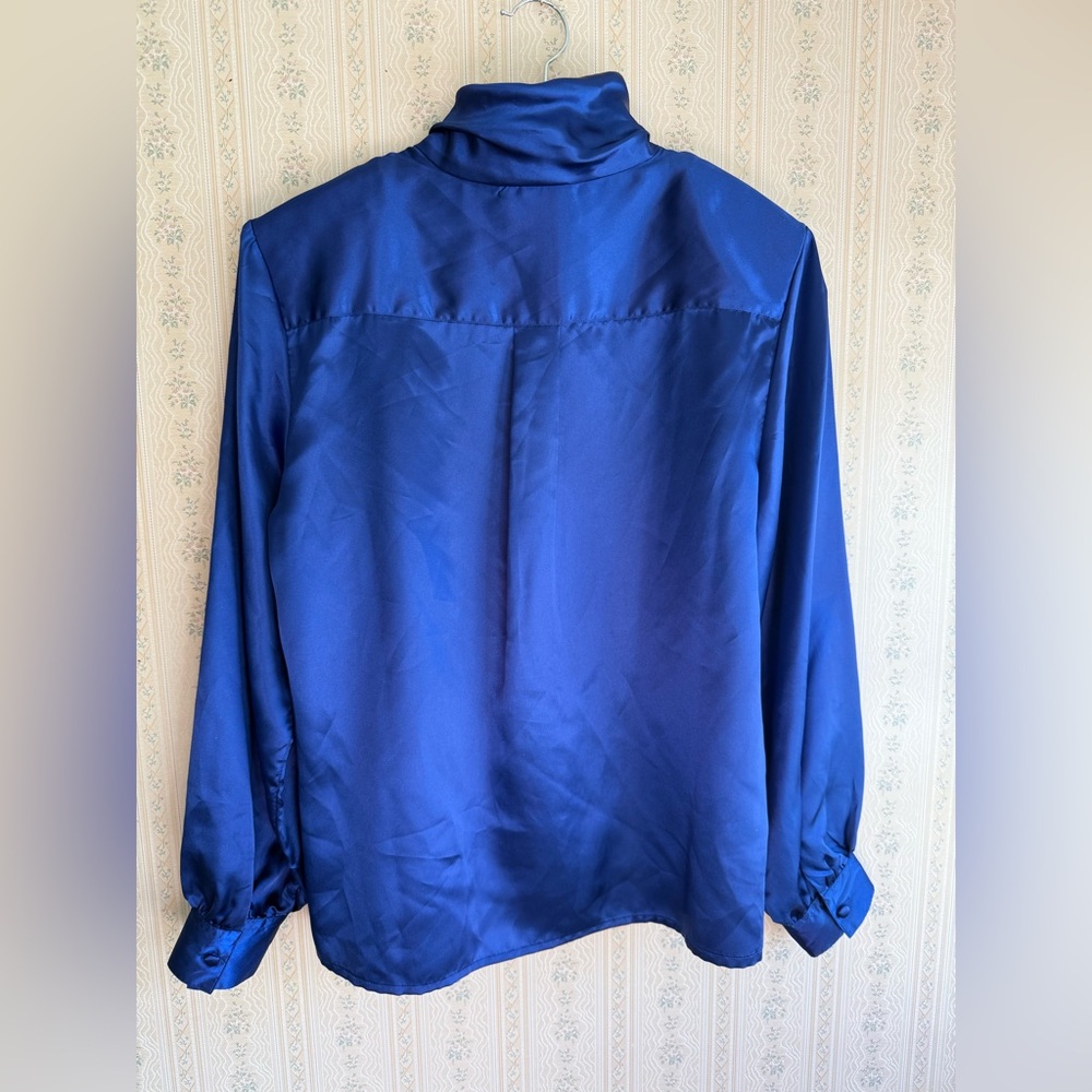 Worthington vintage satin blue button down - Picture 4 of 7